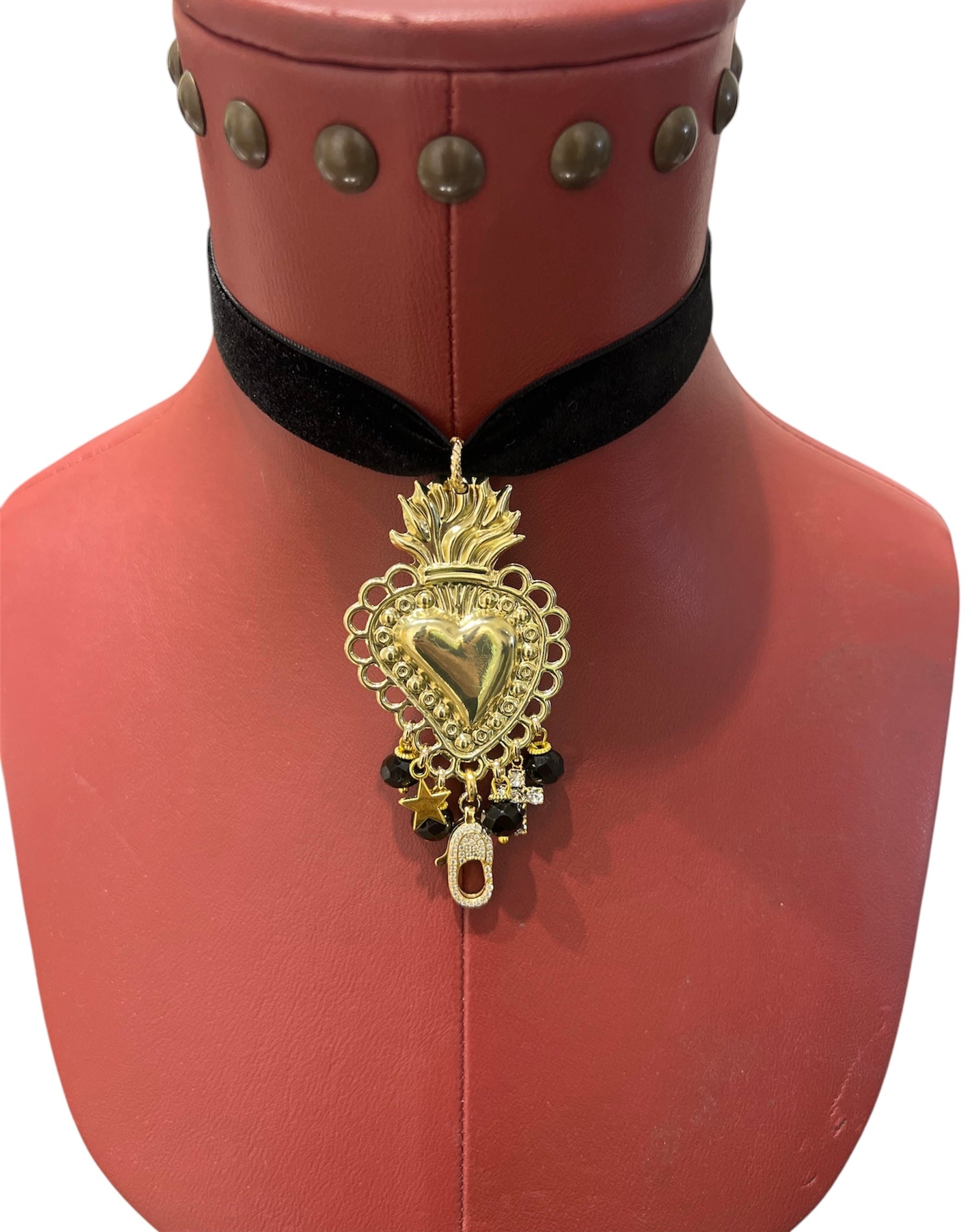 Collana choker in velluto - Confezione da 2 collane choker classiche a cuore, gotico nero e rosso, catena regolabile, ciondolo a cuore, in metallo e velletto