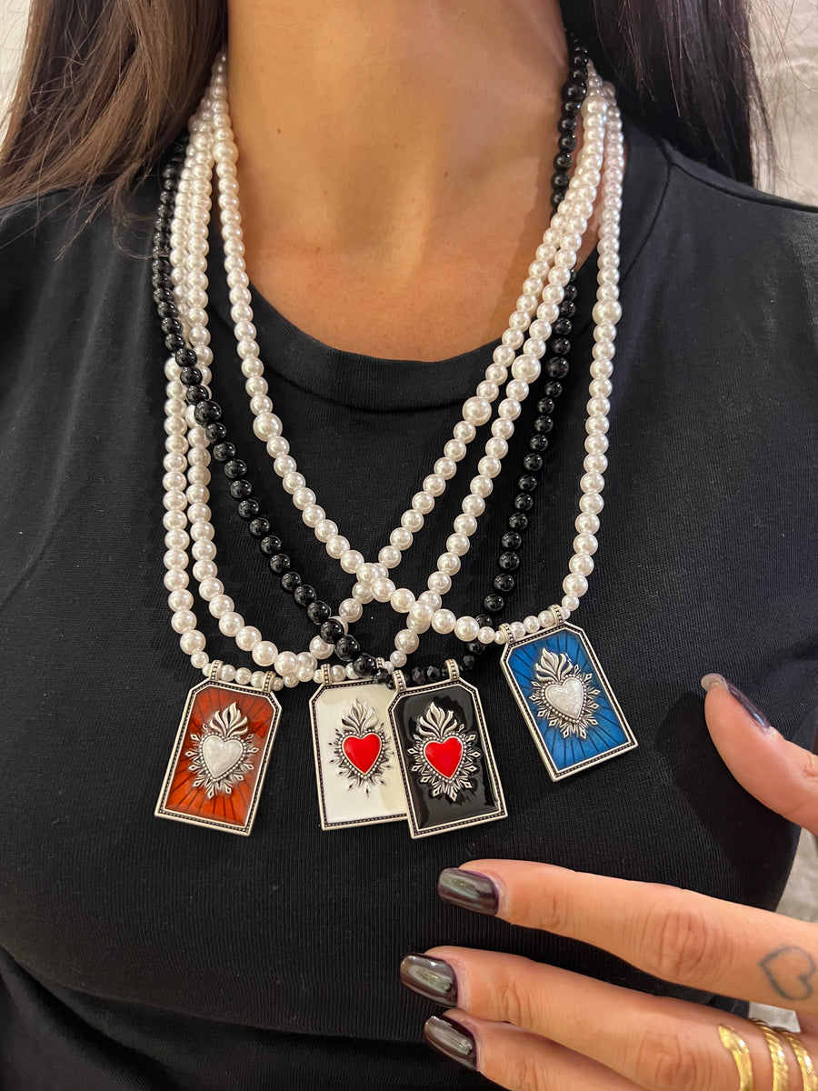 Collana Perle con Medaglia Cuore Sacro