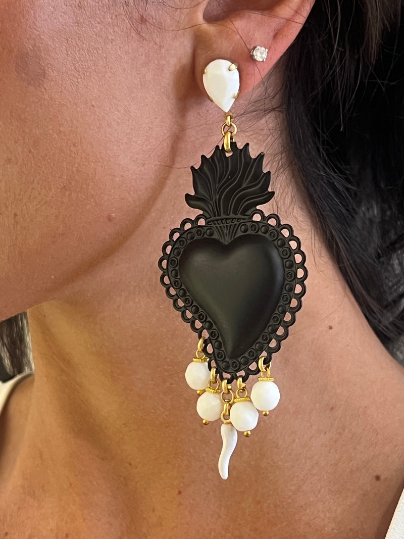 Orecchini Cuore Sacro Black & White - Alessandra Avallone