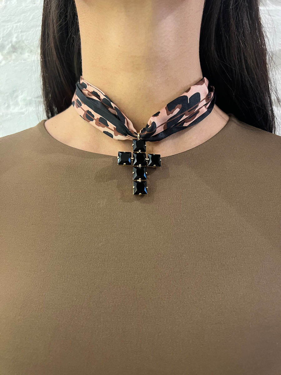Collana foulard con croce