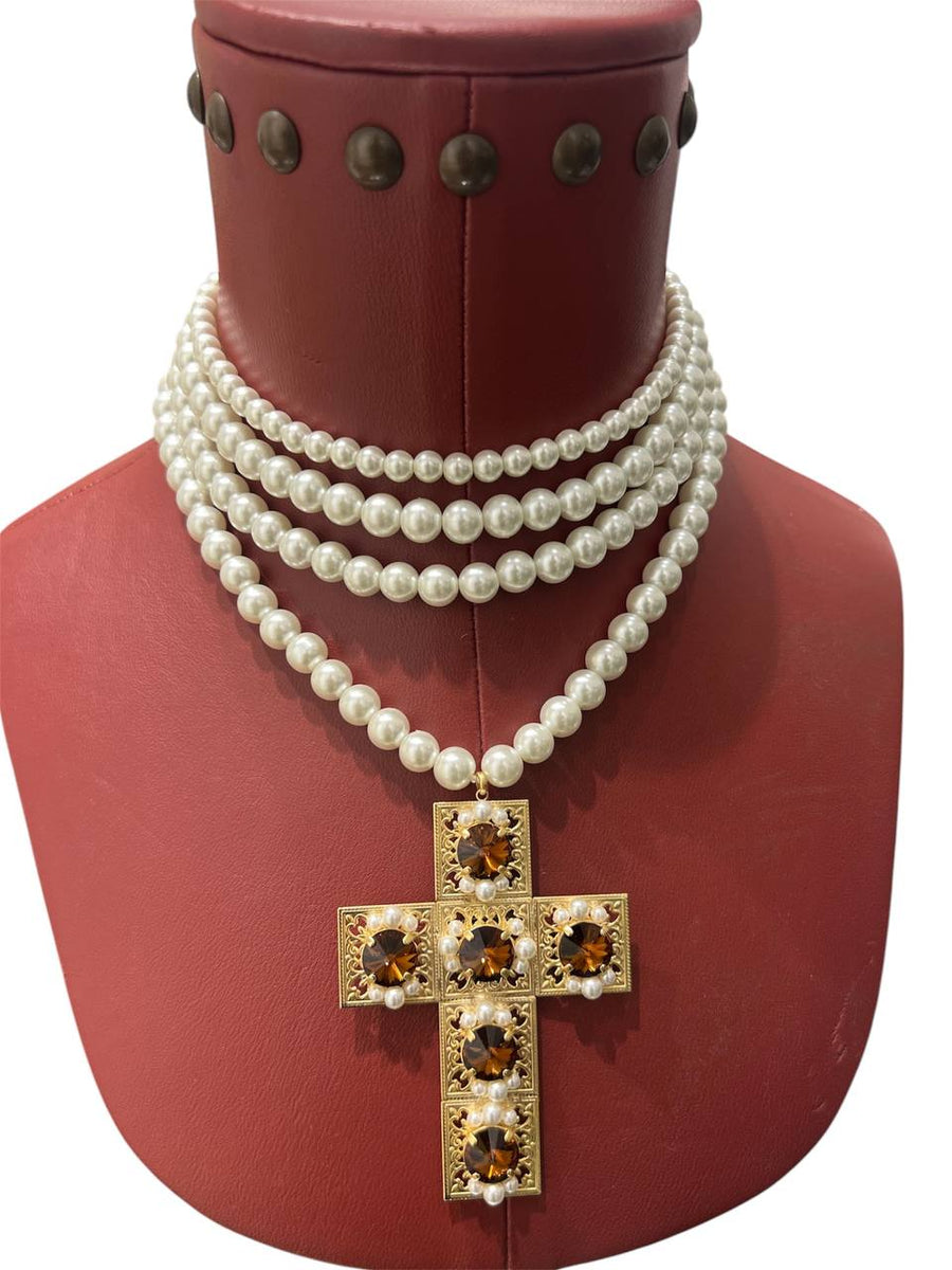 Collana girocollo perle e croce squadrata