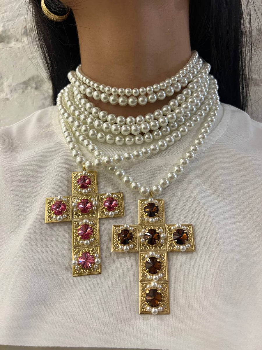 Collana girocollo perle e croce squadrata