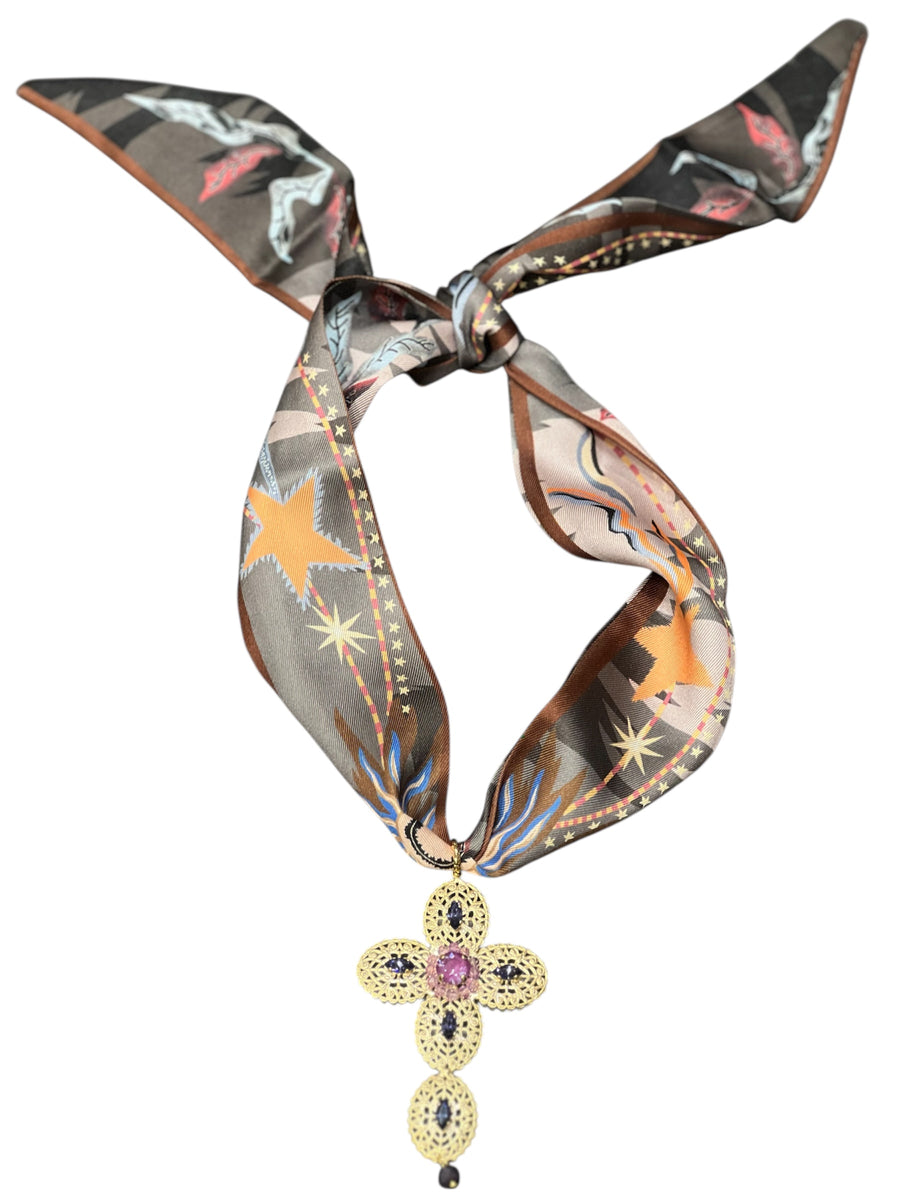 Collana foulard fantasia croce filigrana