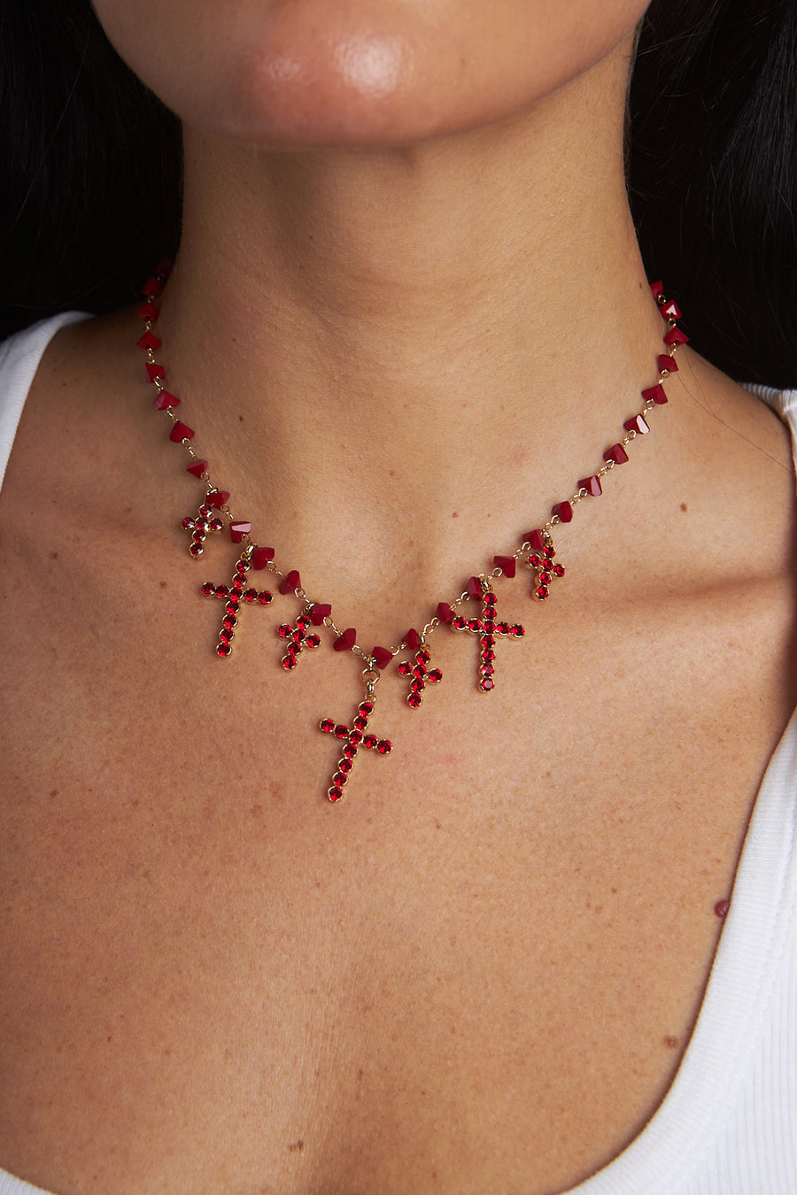 Collana Red Cross