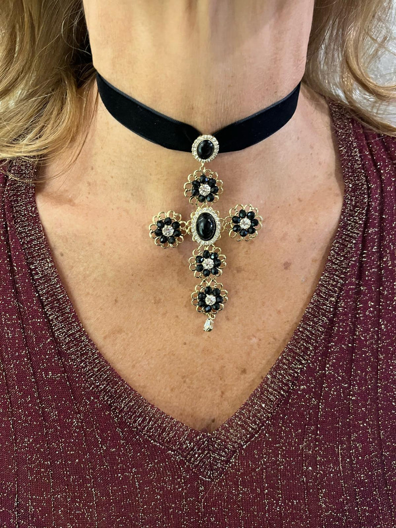 choker velluto con croce floreale