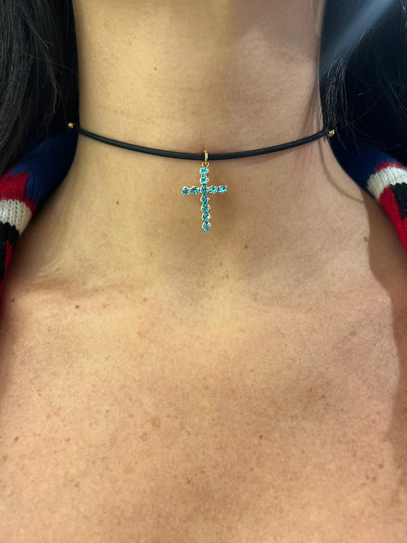 Collana laccio magnetico con croce strass